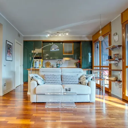 Appartamento Caseospitali - Casa Di Bibi, Colorato Ed Elegante Bilocale Vicino Al Naviglio Martesana Per 4