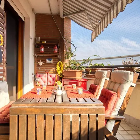 Caseospitali - Casa Di Bibi, Colorato Ed Elegante Bilocale Vicino Al Naviglio Martesana Per 4 * Vimodrone