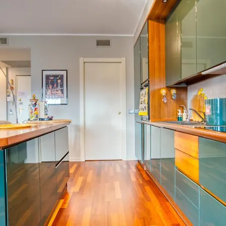 شقة Caseospitali - Casa Di Bibi, Colorato Ed Elegante Bilocale Vicino Al Naviglio Martesana Per 4