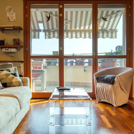 Caseospitali - Casa Di Bibi, Colorato Ed Elegante Bilocale Vicino Al Naviglio Martesana Per 4